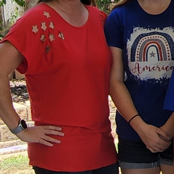 E. Luna Red Women's Short Sleeve Liberty Top Size M - Picture 11 of 11